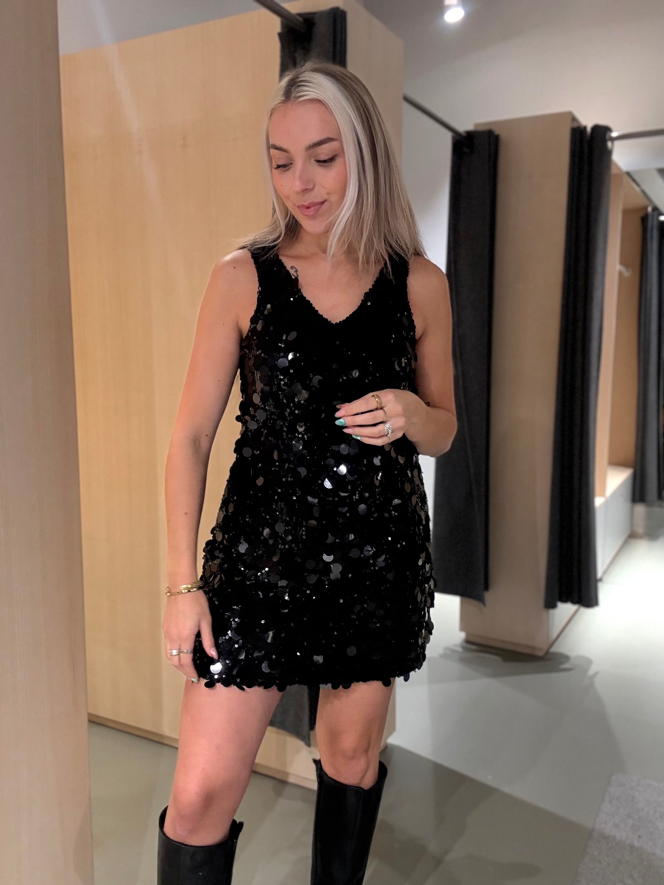 NMELVA Short Dress - Black